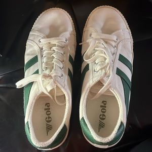 Size 9 off white and dark green (canvas) gola sneakers.  In excellent condition
